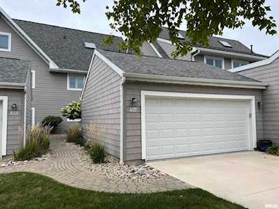 304 Harbor Pointe Dr East Peoria, IL 61611