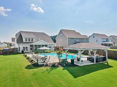 123 Southern Acres Drive Fuquay Varina, NC 27526