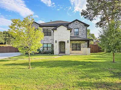 1333 Dublin Street Grapevine, TX 76051