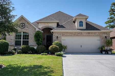 5713 Lakeside Villas Ct Conroe, TX 77304