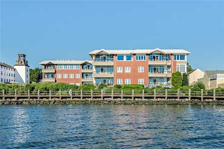 341 Thames St #303S Bristol, RI 02809