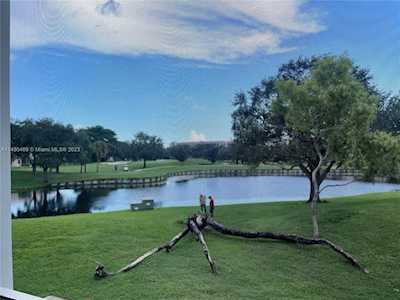 9441 Live Oak Pl #208 Davie, FL 33324