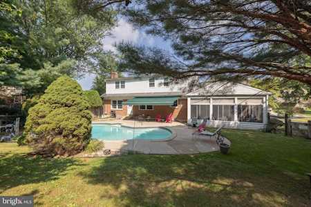 110 Clover Dr Hockessin, DE 19707