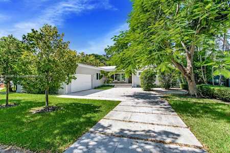 260 E Shore Dr Coconut Grove, FL 33133