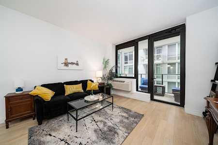 160 1st St #514 Jersey City, NJ 07302
