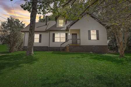 609 Ashlawn Ct Nashville, TN 37211