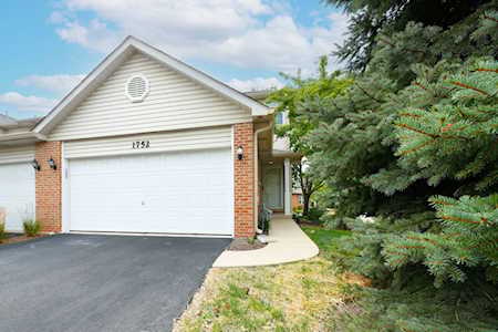 1752 Windward Ave Naperville, IL 60563