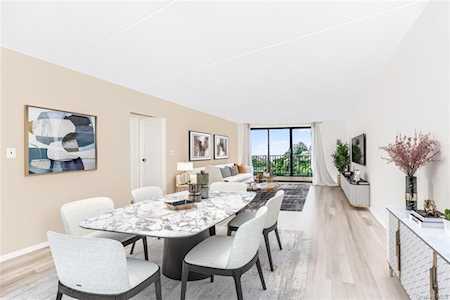 1155 Warburton Ave #2V Yonkers, NY 10701