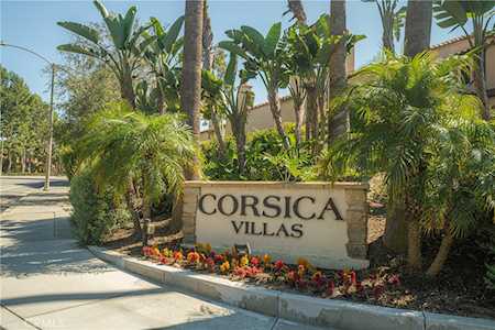 8 Corsica Dr Newport Beach, CA 92660