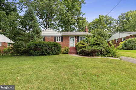 3247 Holly Hill Dr Falls Church, VA 22042