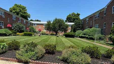 183 Drake Ave #1L New Rochelle, NY 10805