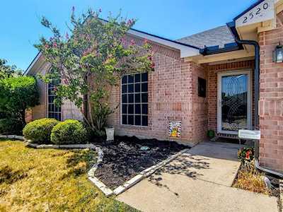 2520 Castle Pines Drive Burleson, TX 76028