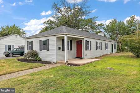704 Harwood Rd Wilmington, DE 19804