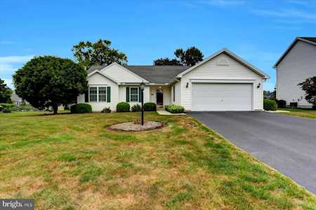 108 Coventry Dr Carlisle, PA 17015