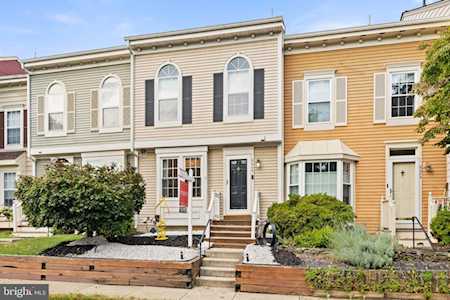 6606 Medinah Ln Alexandria, VA 22312