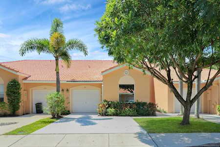386 Coral Trace Lane Delray Beach, FL 33445