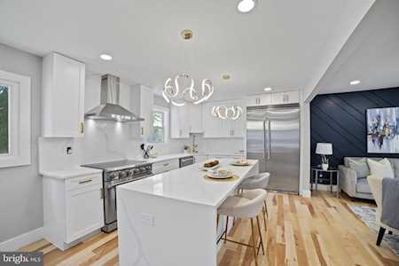 7251 Mendota Ave Falls Church, VA 22042