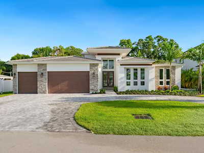 1615 N Lake Shore Dr Sarasota, FL 34231