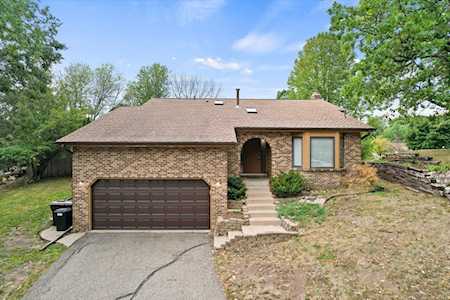1746 Drake Drive Eagan, MN 55122