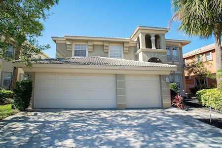 2132 Bellcrest Court Royal Palm Beach, FL 33411