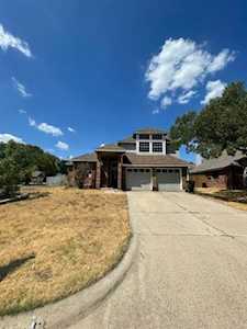 2223 Reverchon Drive Arlington, TX 76017