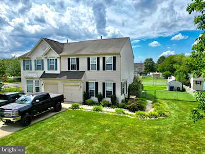 455 Longfellow Dr Williamstown, NJ 08094