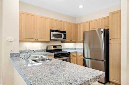 3352 Watermarke Place Irvine, CA 92612