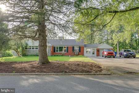 405 Moreland Rd Wallingford, PA 19086