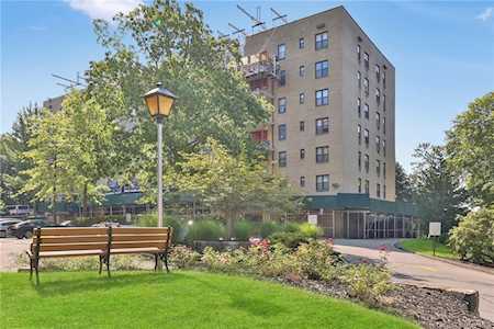 35 Stewart Place #401 Mount Kisco, NY 10549