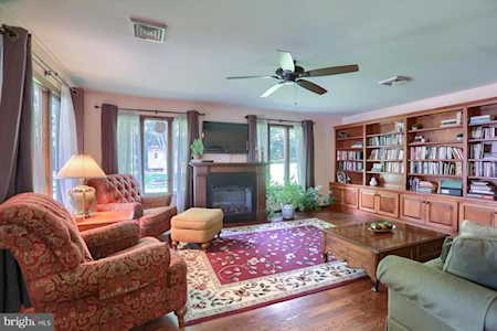 6323 Salem Park Circle Mechanicsburg, PA 17050