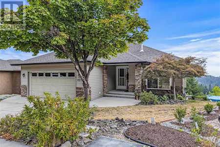 2270 Shannon Heights Court West Kelowna, BC V4T2V2