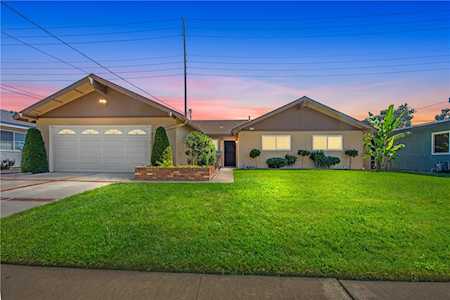 6092 Navajo Rd Westminster, CA 92683
