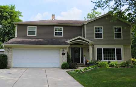 800 Dawes St Libertyville, IL 60048