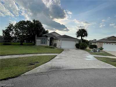 1535 Graduate Ct Lehigh Acres, FL 33971