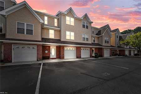 1113 Arlynn Ln Virginia Beach, VA 23451
