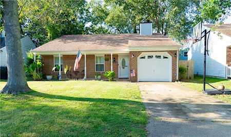 1761 Petree Dr Virginia Beach, VA 23456