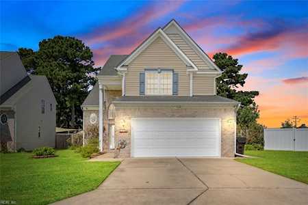 1516 Three Gait Trl Virginia Beach, VA 23453