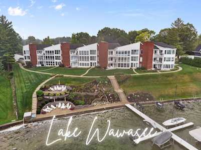 10660 N South Shore Drive #D1 Syracuse, IN 46567