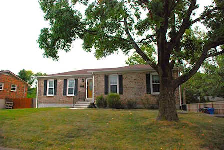 3258 Aqueduct Dr Lexington, KY 40517