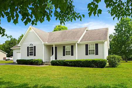 122 Langston Ct Murfreesboro, TN 37128