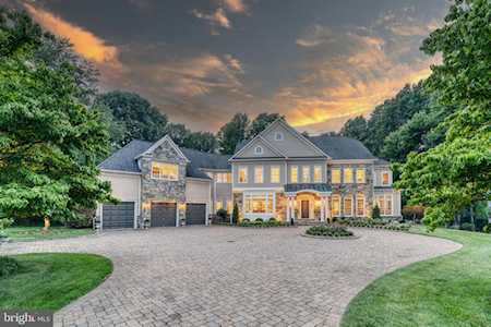 712 Seneca Rd Great Falls, VA 22066