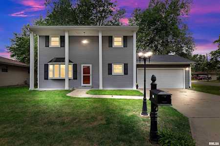 1721 S 2nd Ave Morton, IL 61550