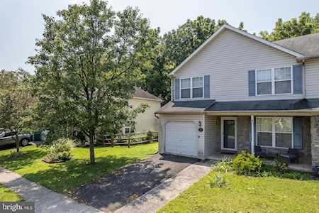 271 Shirley Ln Pennsburg, PA 18073