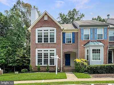 3289 Corcyra Ct Woodbridge, VA 22192
