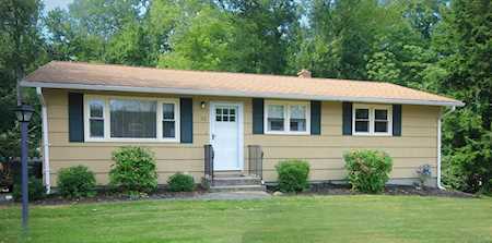 32 David Rd Bellingham, MA 02019
