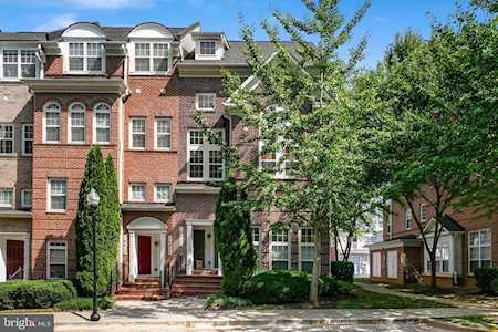 19419 Dover Cliffs Circle #19419 Germantown, MD 20874