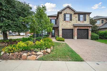 9025 Cottonwood Village Drive Fort Worth, TX 76120