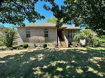 2704 Call Hill Rd Nashville, TN 37211