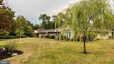 1021 Rockledge Dr Carlisle, PA 17015