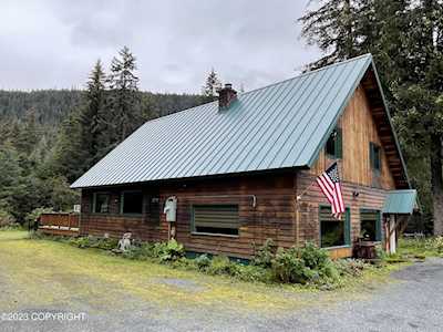 14221 Victor Dr Seward, AK 99664